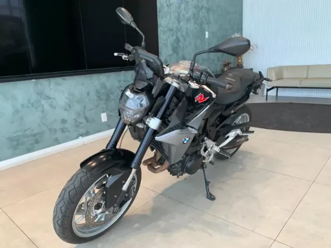 BMW 900 R SPORT