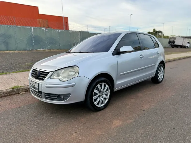 Volkswagen Polo 1.6 Mi/s.ouro 1.6 MI Tot.flex 8V 5P 2011