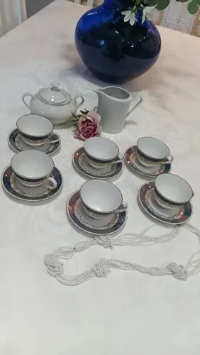 Jogo de cafezinho antigo 6 xícaras com Pires