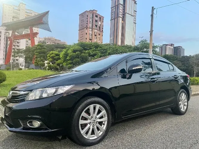 Honda Civic Sedan LXR 2.0 Flexone 16V Aut. 4P 2014