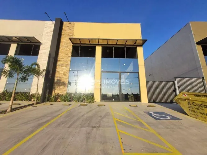 Salão comercial para locação por R$ 17.500,00 com área construída de 376 m² no Jardim Resi
