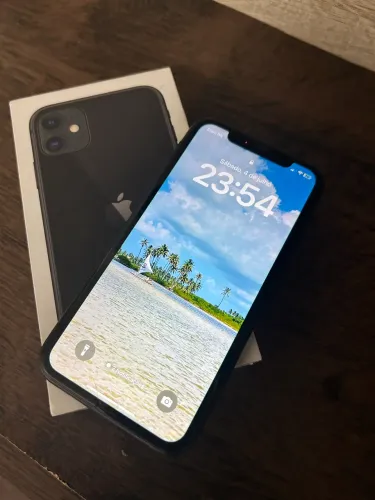 iPhone 11
