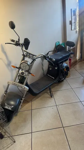 Scooter elétrica