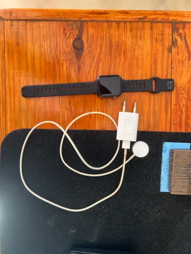 Apple Watch serie 4. 44 milimetros usado.