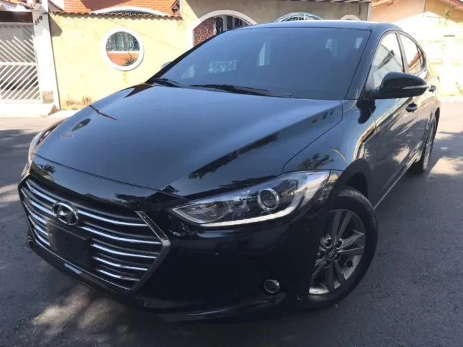 Hyundai Elantra 2.0 16V Flex Aut. 2017