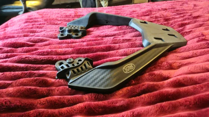 Suporte de baú SCAM CB 300f
