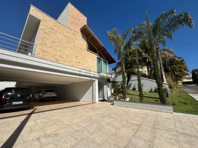Casa à venda em Indaiatuba, Vila Suíça, com 3 suítes, com 330 m², Jardim Residencial da Vi
