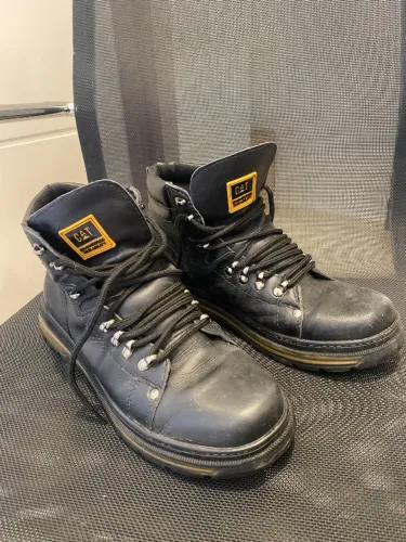 Bota Botina tamanho 41