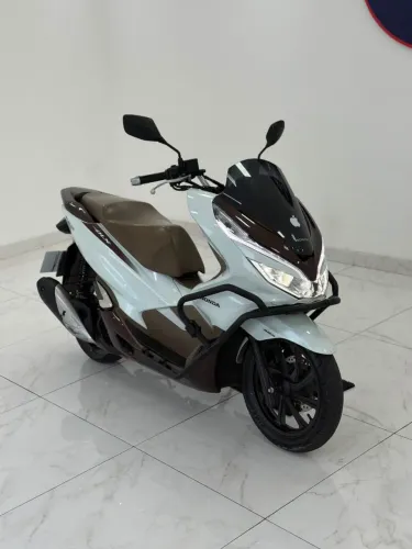 Pcx DLX 150cc com 7.000km rodados