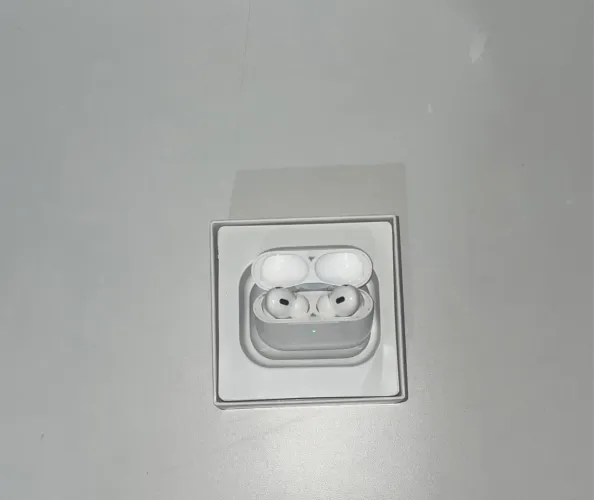Vendo AirPods (3ª geração) - Excelente estado!
