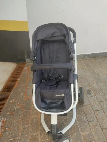 Carrinho com Bebê Conforto e Base Mobi Safety 1st Travel System Trio 0-15kg Black & White