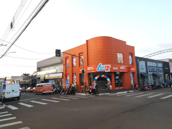 OPORTUNIDADE DE INVESTIMENTO EM PRÉDIO COMERCIAL NO CENTRO DE ROLANDIA