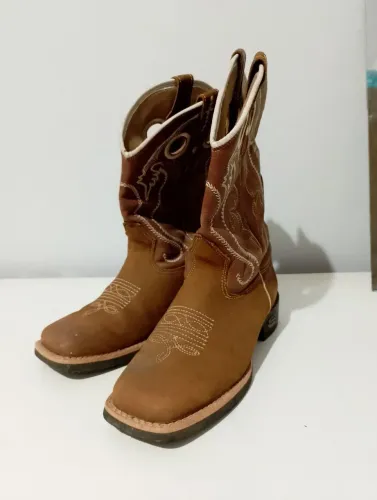 Bota coutry?