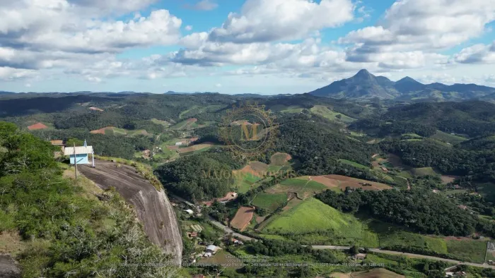 Terreno único e exclusivo, Igrejinha, Vista surreal e no coração de Pedra Azul