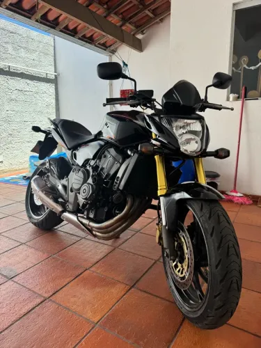 Hornet 2009 - 61.000 km top..