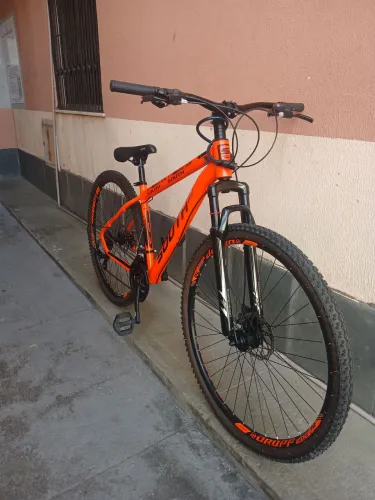 Bicicleta South Aro 29 Laranja C/ Shimano e Freio a Disco - Nova