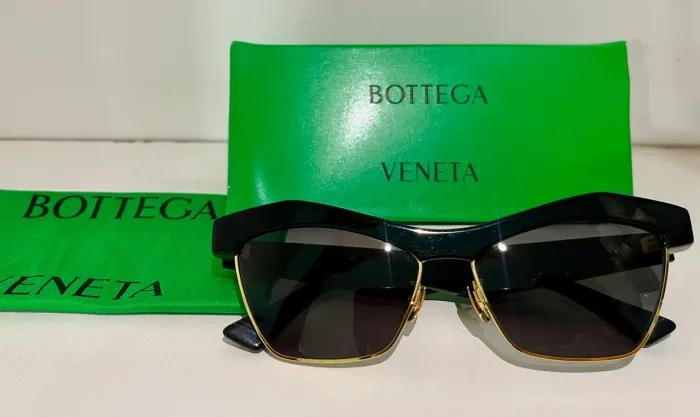 Óculos Bottega Veneta 