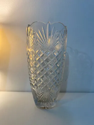 Vaso de cristal lindo sem arranhões