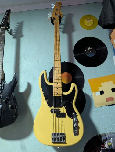 Contra Baixo 4 cordas - Tagima TW66 Woodstock - Precision Bass + interface de áudio 
