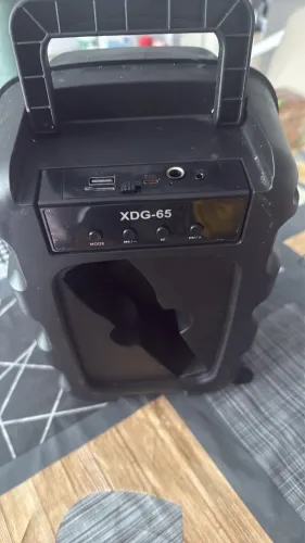 Caixas de som Bluetooth semi novas