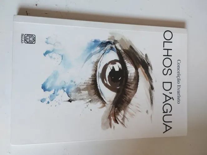 Livro Olhos D'água