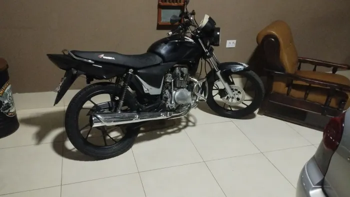 Moto 150 Titan