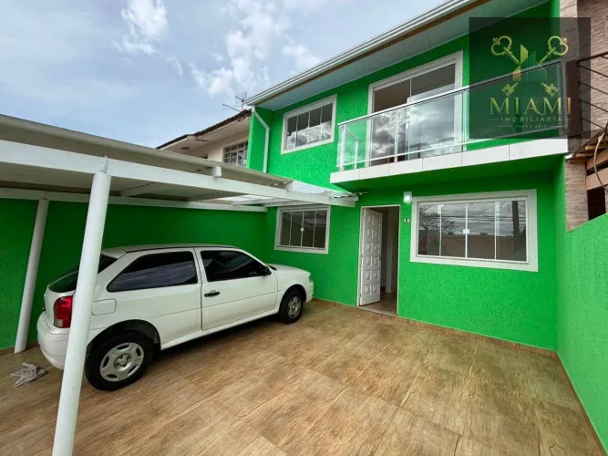 Sobrado com 3 dormitórios para alugar, 110 m² por R$ 3.190,00/mês - Xaxim - Curitiba/PR