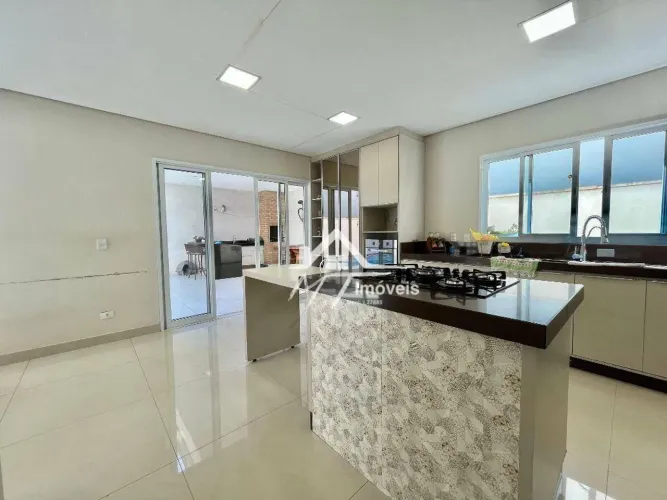 Sobrado com 4 dormitórios à venda, 366 m² por R$ 1.350.000,00 - Residencial Imigrantes - N