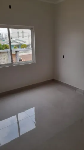 CASA 2 Quartos no Bairro São Cristóvão