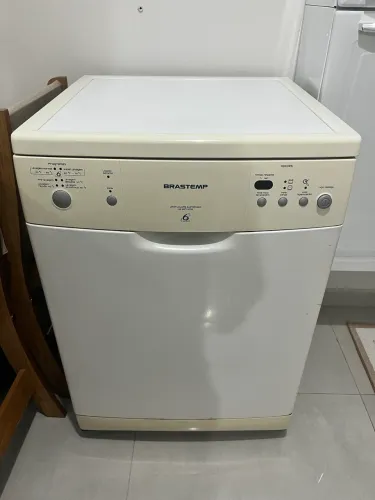 Lava-Louças Brastemp 12 serviços - 220V