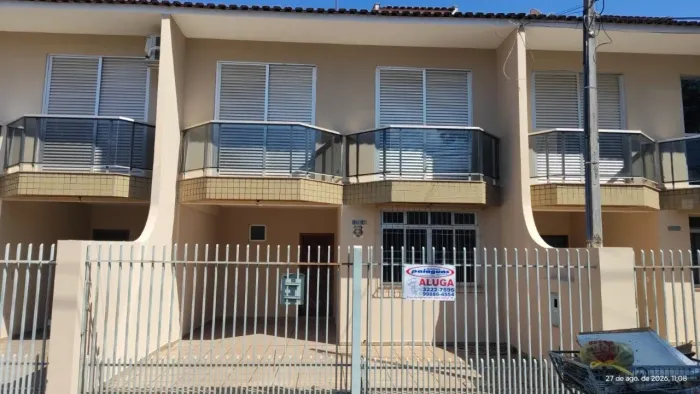 Sobrado para alugar no bairro Zona 02 - Maringá/PR