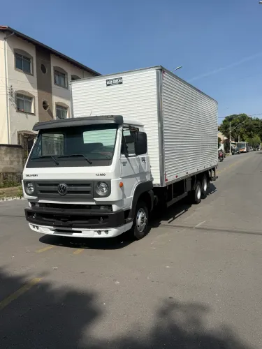 Vw 13160 2018 com baú de 6.50 livre zero sem uso