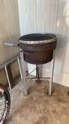 Vendo churrasqueira
