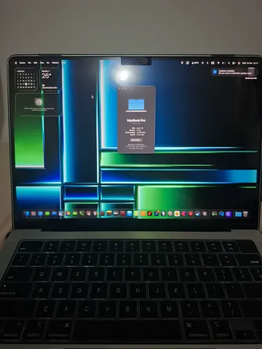 Macbook Pro m5 24GB Ram e 1TB ssd.