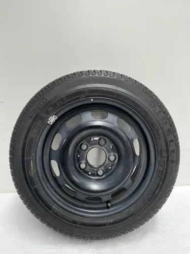 Estepe Classe A | Aro 15 | 5 Furos (Original/Usado)