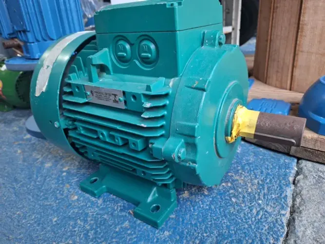 Motor elétrico trifásico 10 cv rpm 1740 .