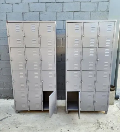 Armário para Vestiário com 12 portas.<br>
