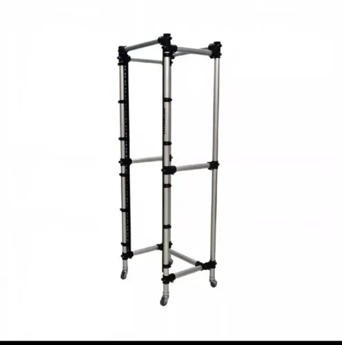 Rack Titanium Periféricos para estúdio e DJs