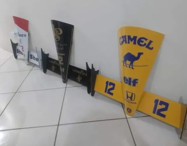 Réplica bico frontal Formula 1 Ayrton Senna quadro decorativo de parede