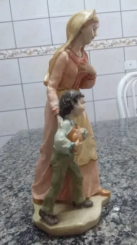Escultura Antiga De Gesso Colorida Mulher Com Menino.