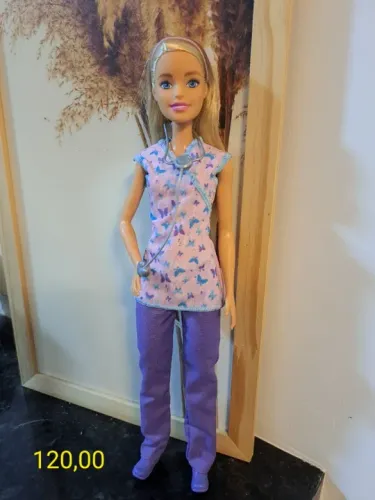 Barbie Enfermeira