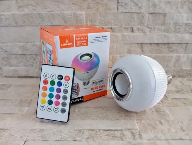 Lâmpada Musical Bluetooth Led Rgb Com Controle