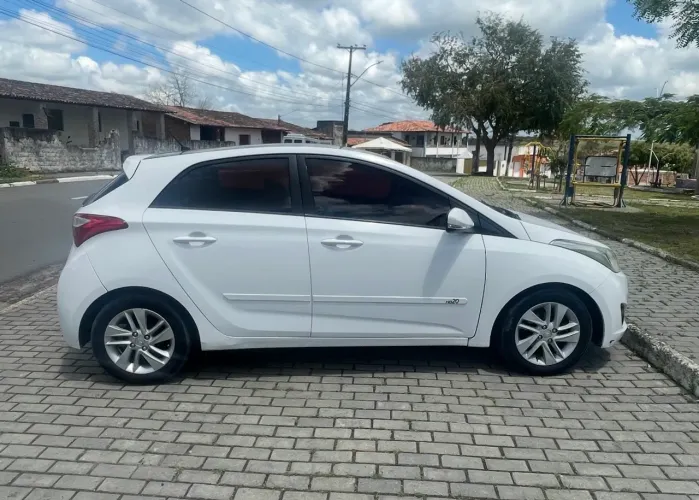 Hyundai HB20 Premium 1.6 Flex 16V Aut. 2013