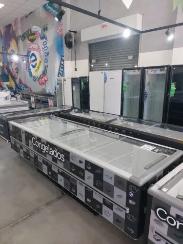 Ilha para congelados 3m com 1163 litros e iluminação led 