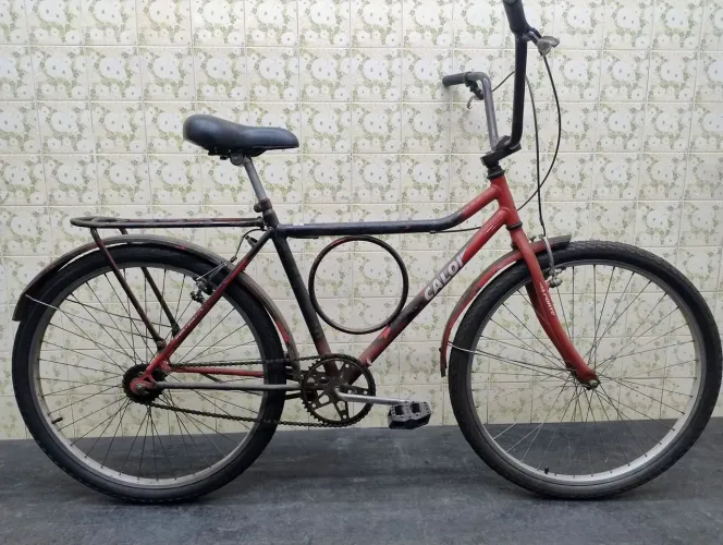 Bicicleta 26x1.1/2 Caloi barra forte.