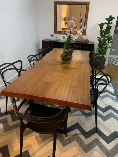 Mesa de Jantar Rústica em Madeira Maciça