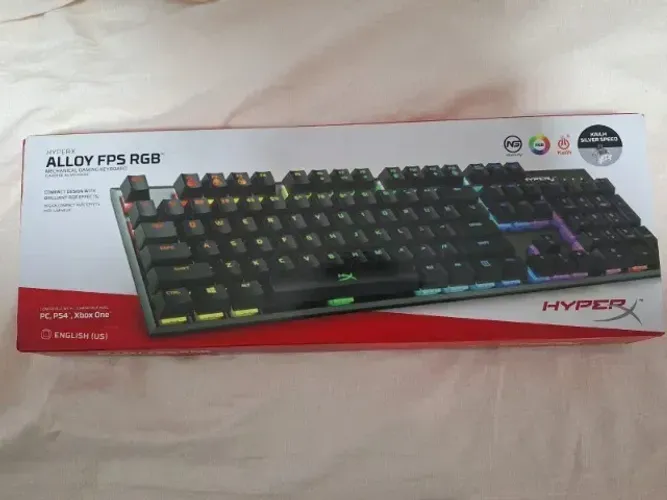 Teclado Mecânico Gamer HyperX Alloy FPS, RGB, Switch Kailh Silver