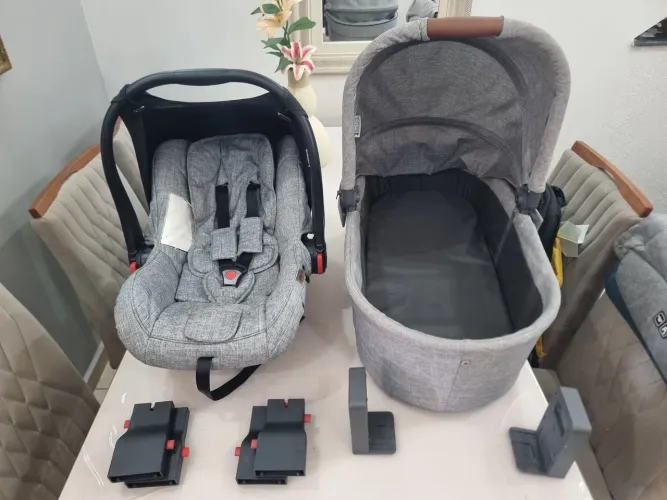 Kit travel system ABC DESIGN bebê conforto + Moisés. Modelo Como 4. Aceita proposta. 