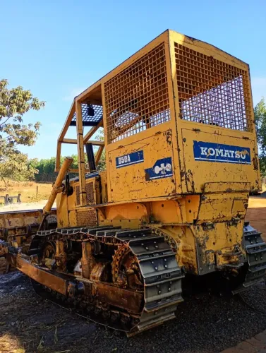 Vende-se Trator esteira D50