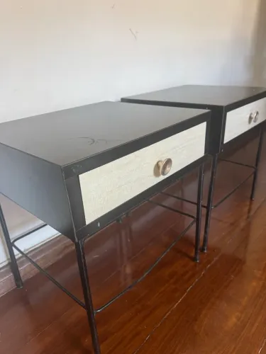 Mesa de cabeceira
